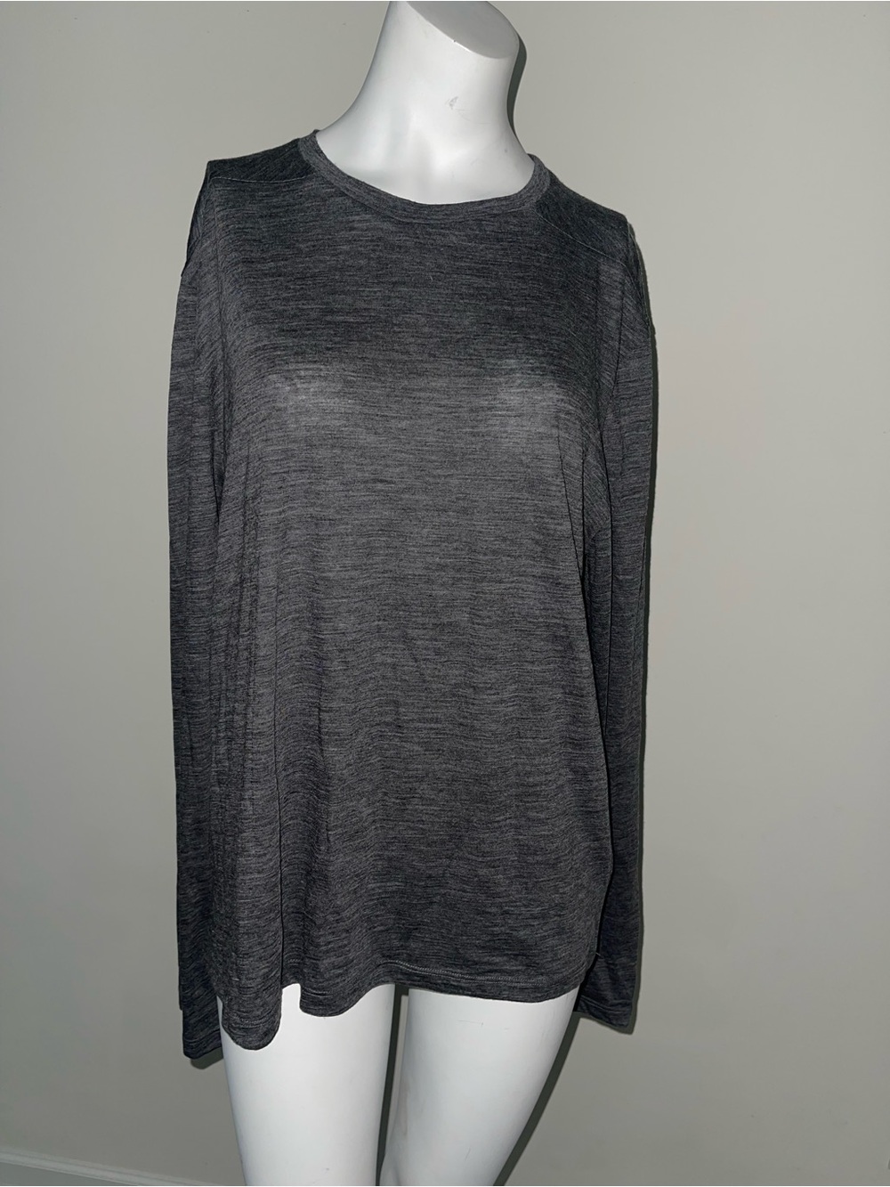 Cos Classic Women's Long Sleeve Tee - Charcoal Gray